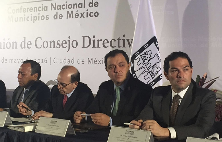 Enrique vargas tomó protesta como copresidente de la conamm