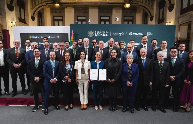 Presidencia y Gasolineros pactan tope de $24 pesos al litro de Gasolina Magna (regular)