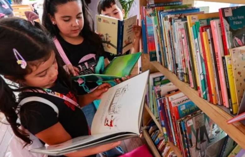 Lanzan convocatoria nacional para ilustrar libro infantil con textos de pueblos originarios de Michoacán