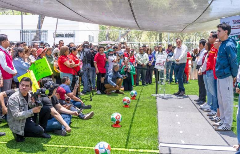 Entrega Ricardo Moreno renovada cancha de futbol rápido en el Parque Ecológico El Seminario