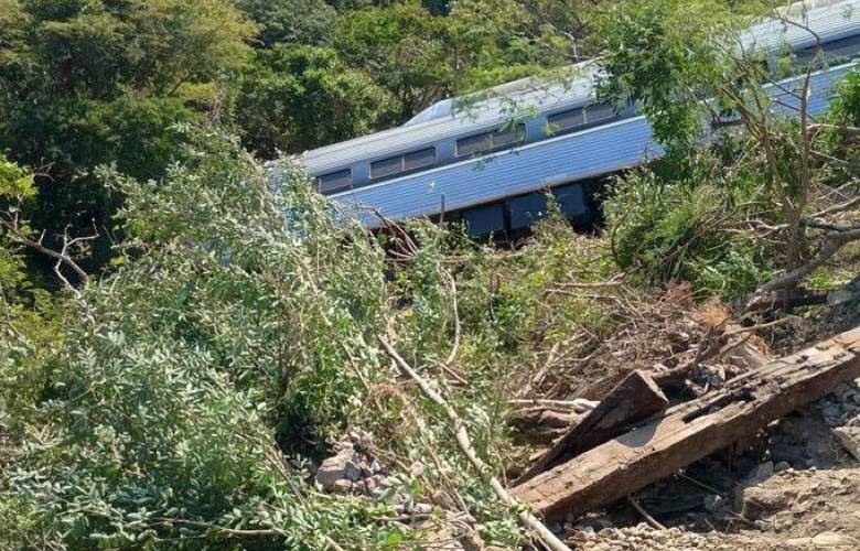 Descarrilamiento del Tren Interoceánico en Oaxaca deja 13 fallecidos y 98 heridos