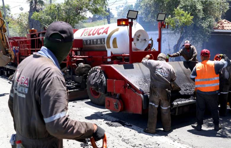 Impulsa Toluca nuevas obras de pavimentación y rehabilitación vial