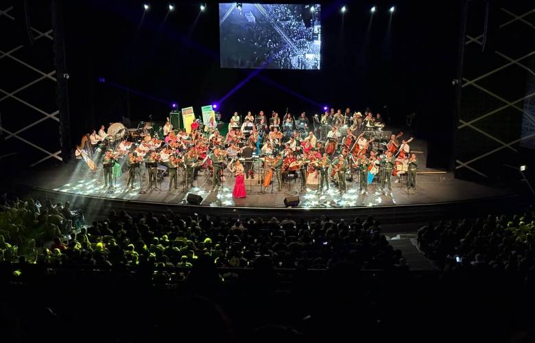 Reúne Toluca a familias en gala musical dedicada a Juan Gabriel
