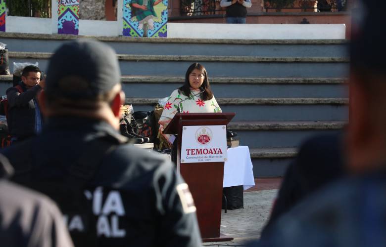 Entrega Temoaya uniformes a policías municipales para fortalecer seguridad y confianza ciudadana