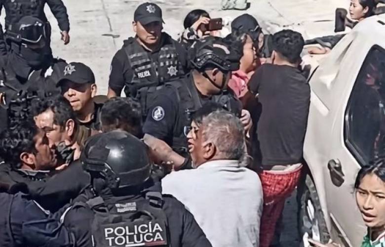 Agreden a actuarios y policías durante diligencia judicial en Toluca