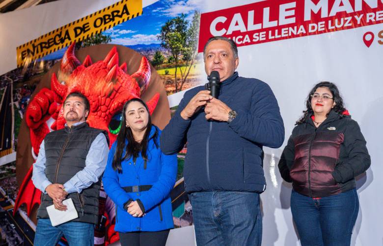 Entrega Ricardo Moreno obras de pavimentación e iluminación en San Pablo Autopan