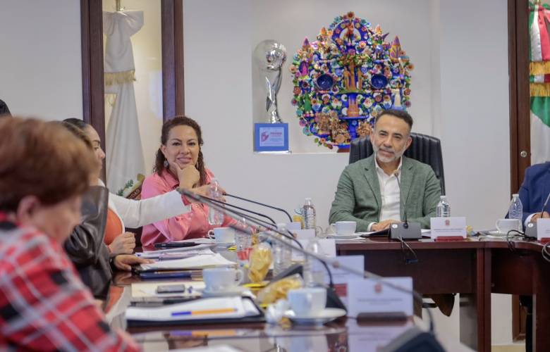 Aprueba Metepec licencia de paternidad de 90 días para trabajadores municipales