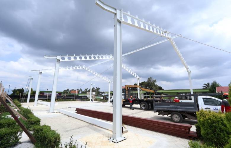 Amplía Toluca infraestructura escolar con 10 nuevas techumbres
