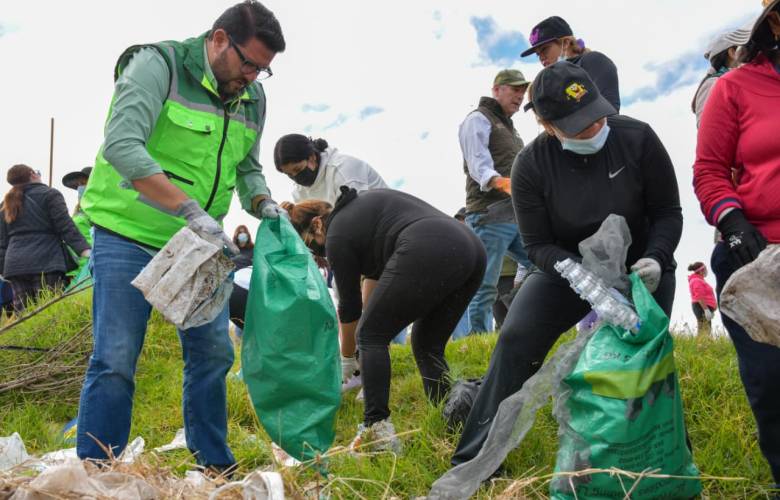 Retiran cerca de 100 toneladas de basura en Almoloya de Juárez