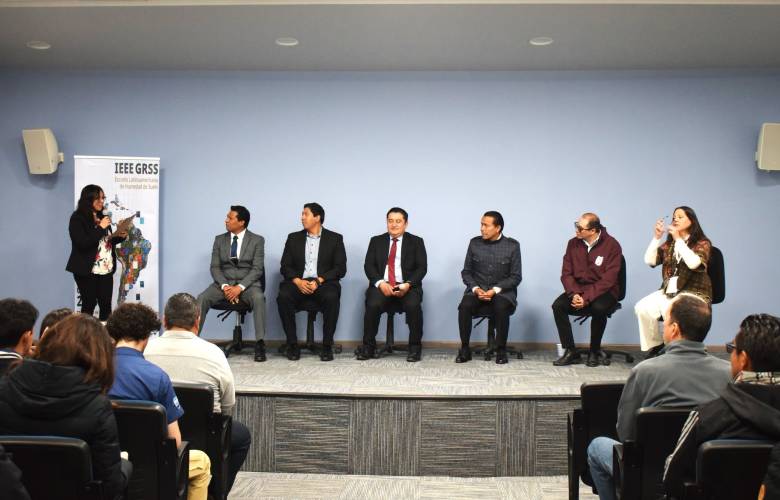 Inaugura el alcalde Nicolás Martínez Romero la Primera Escuela Latinoamericana de Humedad del Suelo en Atlacomulco