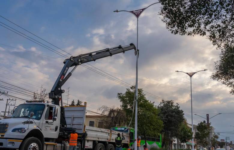 Renueva Toluca más de 46 mil luminarias para mejorar el alumbrado público