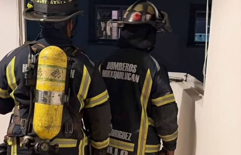 Atienden explosión por acumulación de gas en residencial de Huixquilucan