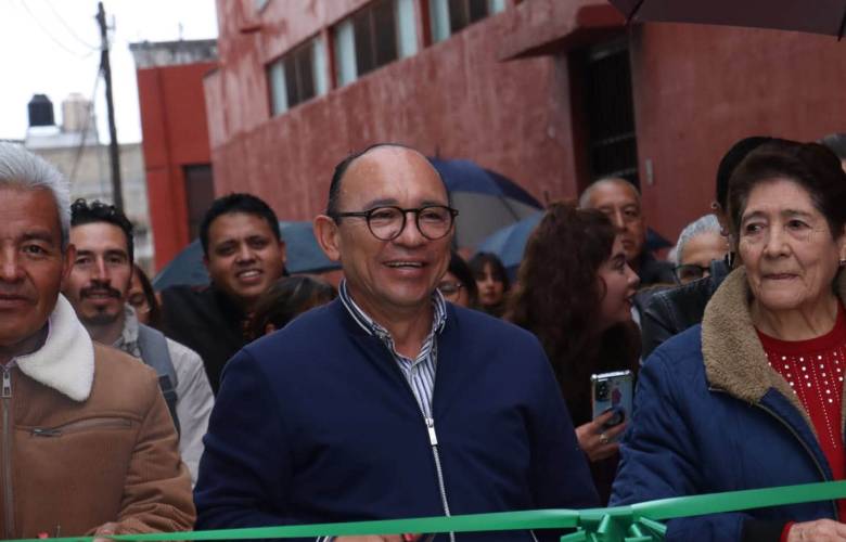 Entrega Zinacantepec dos obras viales para mejorar movilidad y patrimonio familiar