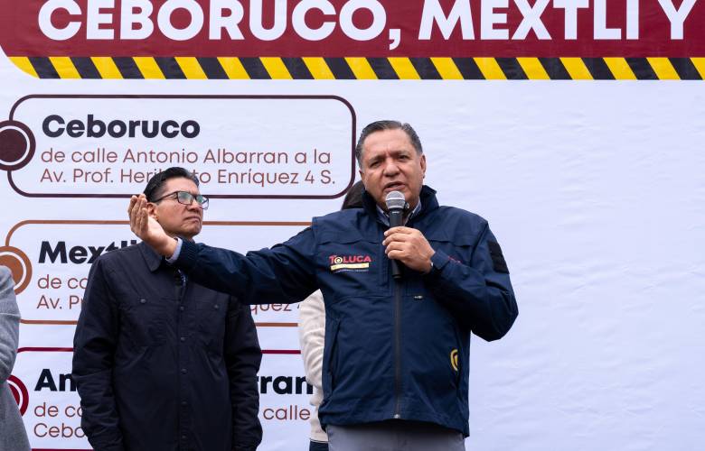 Rehabilita Ricardo Moreno tres calles para mejorar la movilidad en Toluca