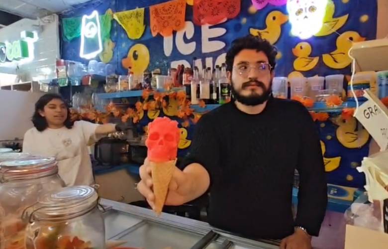 Crean en Toluca helados en forma de calavera y Catrina para celebrar el Día de Muertos