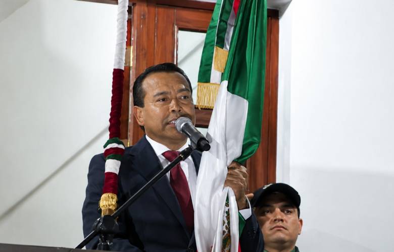 Conmemora Nicolás Martínez el Grito de Independencia en Atlacomulco
