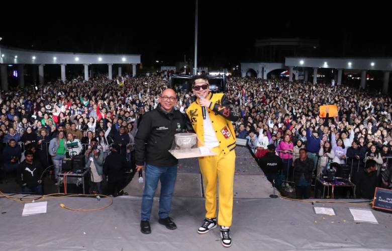 Cierra Zinacantepec festejos por su 206 aniversario con música y baile