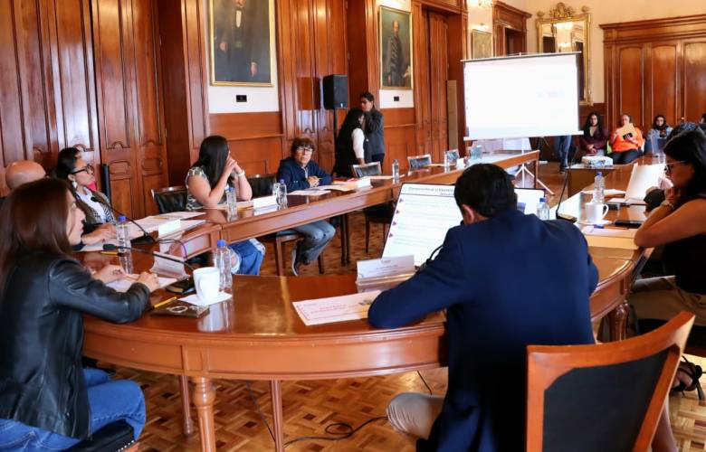 Refuerza Toluca acciones para prevenir embarazos en adolescentes