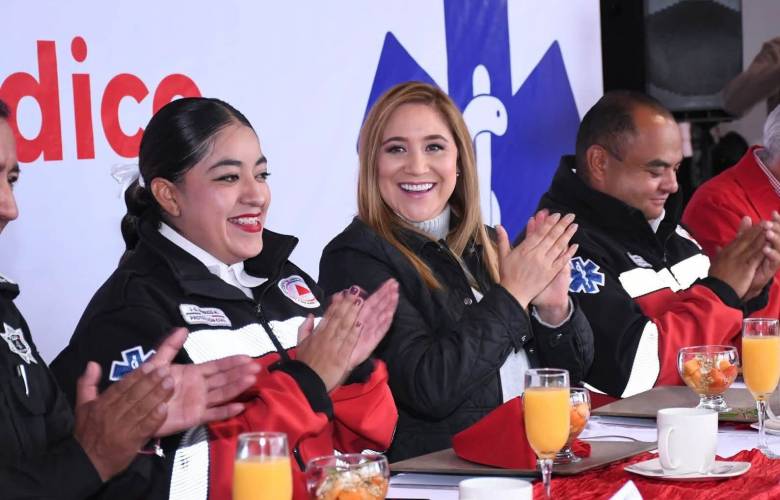 Gobierno de San Mateo Atenco reconoce la labor y entrega de sus paramédicas y paramédicos
