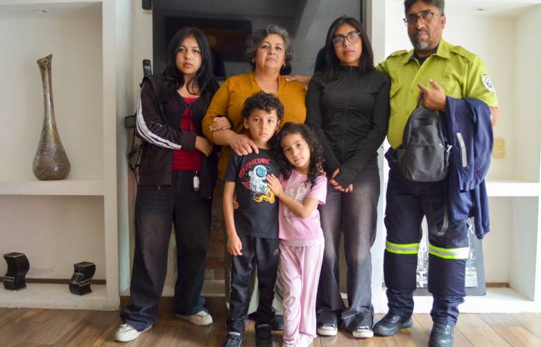 Destacan trayectoria de paramédico mexiquense que combina vocación de servicio y paternidad