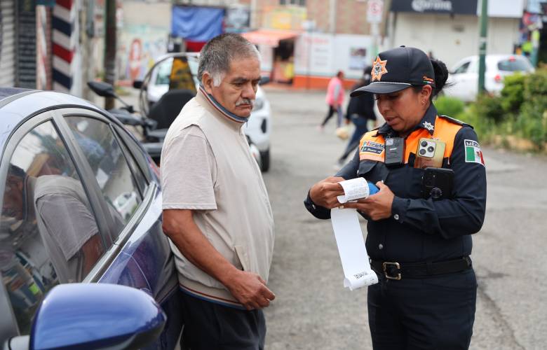 Inicia Huixquilucan reordenamiento vial con uso de inmovilizadores en la carretera a Naucalpan