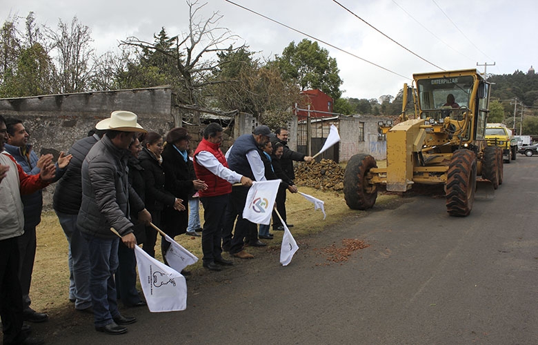 El centro sct estado de méxico inicia  obras en el municipio de jilotepec