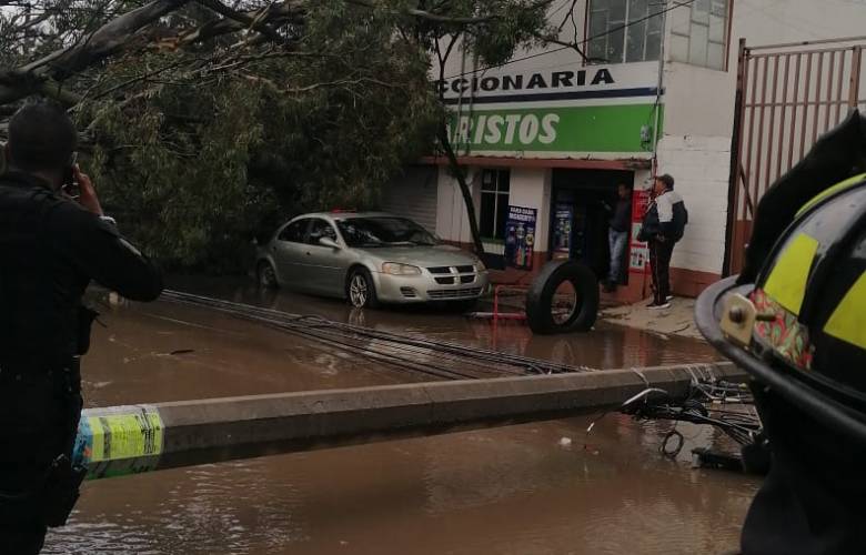 Autoridad municipal atiende emergencia en Toluca 