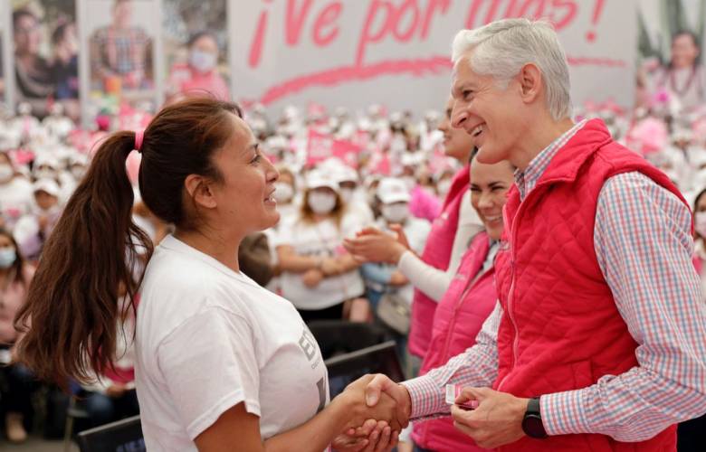 Presumió Del Mazo al Papa acciones del Programa Salario Rosa en apoyo a mujeres