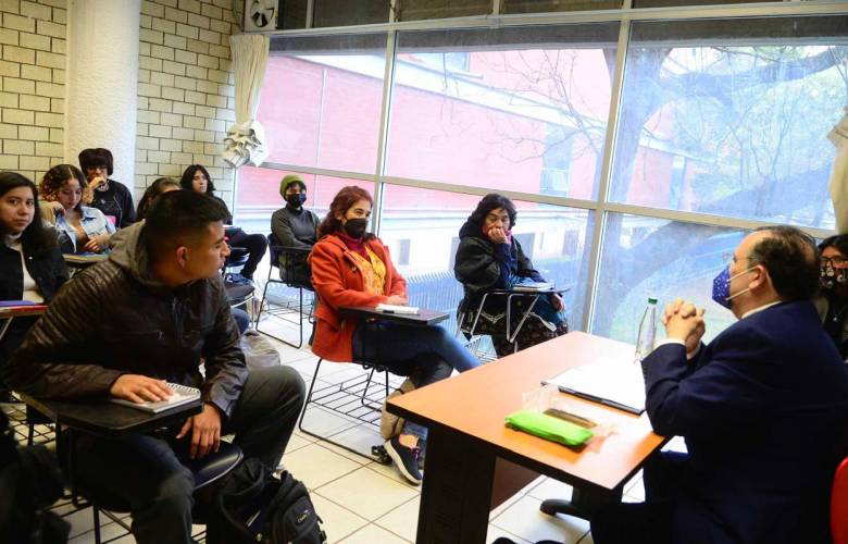 Llama UNAM a reforzar medidas de salud ante regreso a clases en temporada invernal