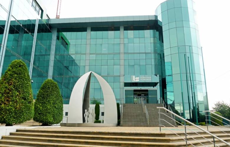 Emite CODHEM a SEIEM por abuso sexual de director a la alumna 