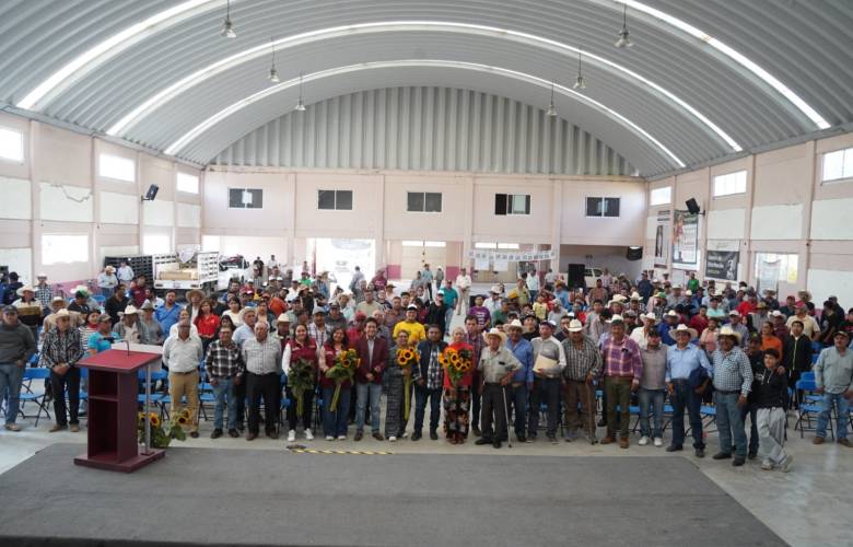 Destina EdoMéx 2.2 millones de pesos para asegurar cultivos de cebada
