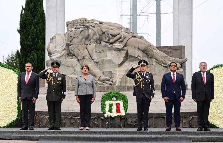 Encabeza Delfina Gómez ceremonia por el 179 aniversario de los Niños Héroes