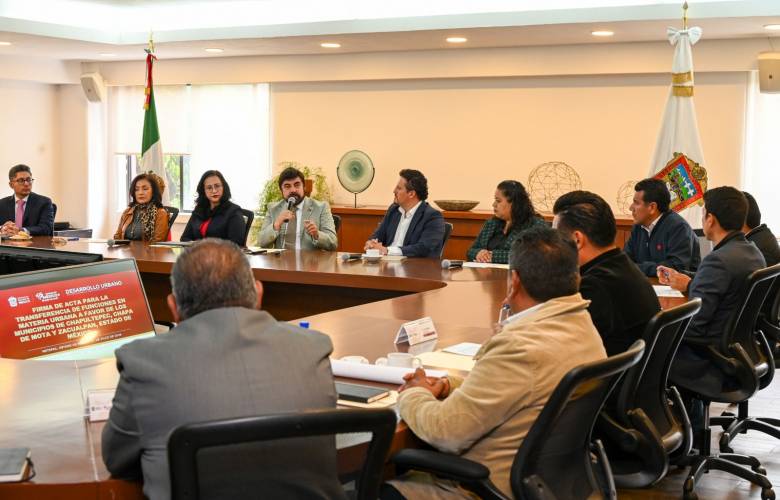 Transfiere Sedui facultades urbanas a tres municipios del Estado de México