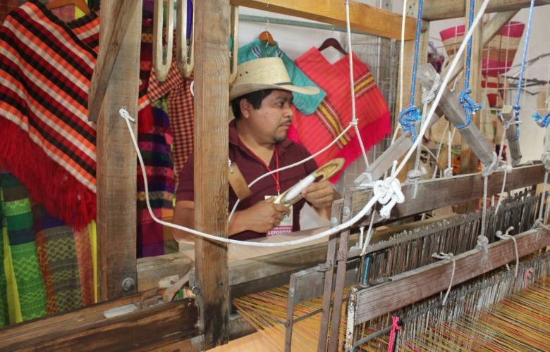 Abre Edomex registro del programa Manos Mágicas 2026 para apoyar a artesanos