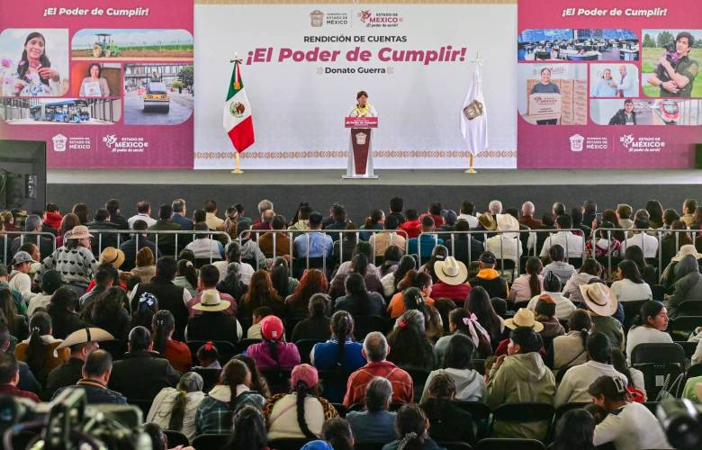 Destaca Delfina Gómez obras y nuevos proyectos durante gira de rendición de cuentas en el sur del Edoméx
