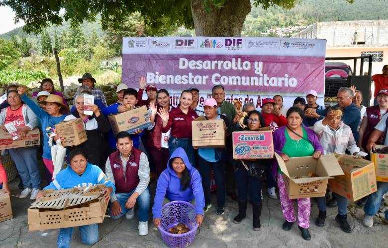 Fortalece Delfina Gómez alimentación de mil 500 familias con huertos y aves de postura