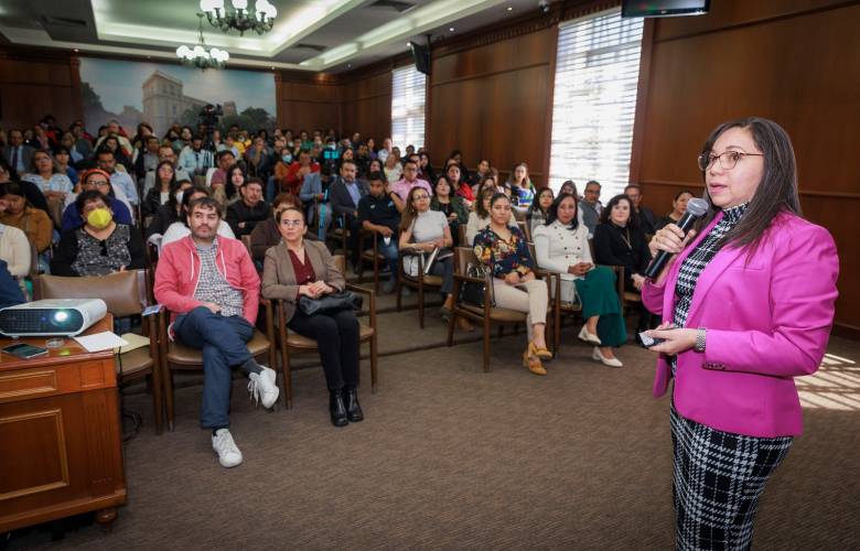 UAEMéx pone al centro la salud mental de su personal administrativo