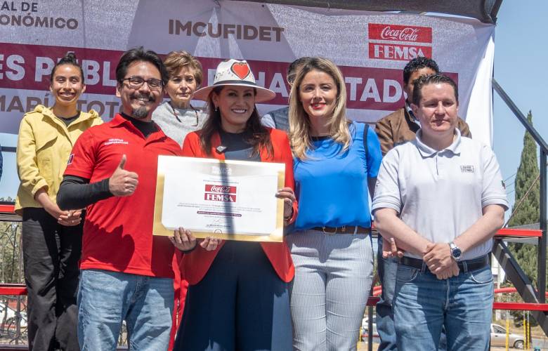 Colaboración entre el gobierno de Ricardo Moreno e iniciativa privada transforma parques de Toluca