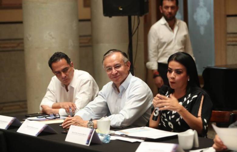 Insiste alcalde de Toluca en nuevo esquema fiscal por más recursos a municipios