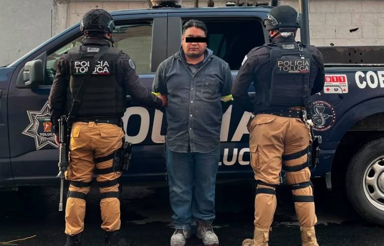 Recupera Toluca dos vehículos robados y asegura a dos personas | #OscarGlenn
