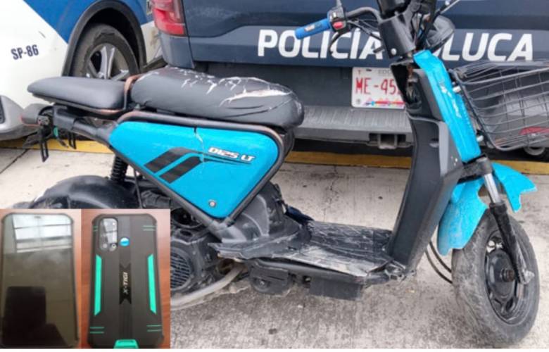Detiene Policía de Toluca a dos presuntos motorratones y recupera celulares robados