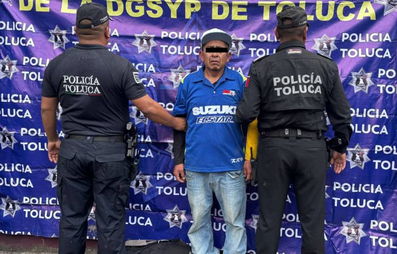 Detectan patrullas inteligentes a hombre señalado por robos a tiendas en Toluca
