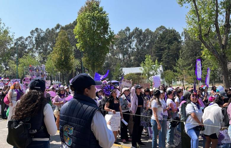  Exigen mujeres justicia y alto a la violencia en movilizaciones del 8M en Toluca