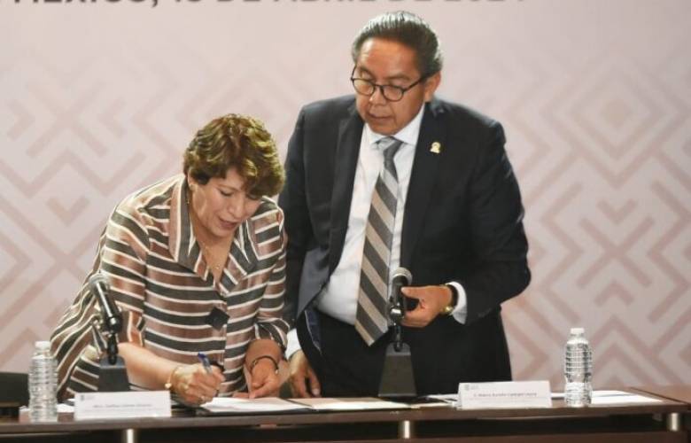 Entregó Marco Aurelio Carbajal Pliego Petitorio del SMSEM a la Gobernadora Delfina Gómez