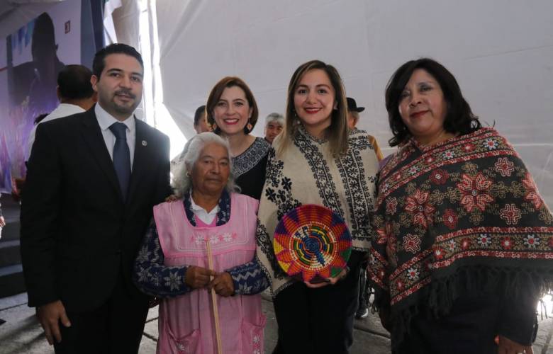 Impulsan a comunidades artesanales con expo venta en centro de toluca