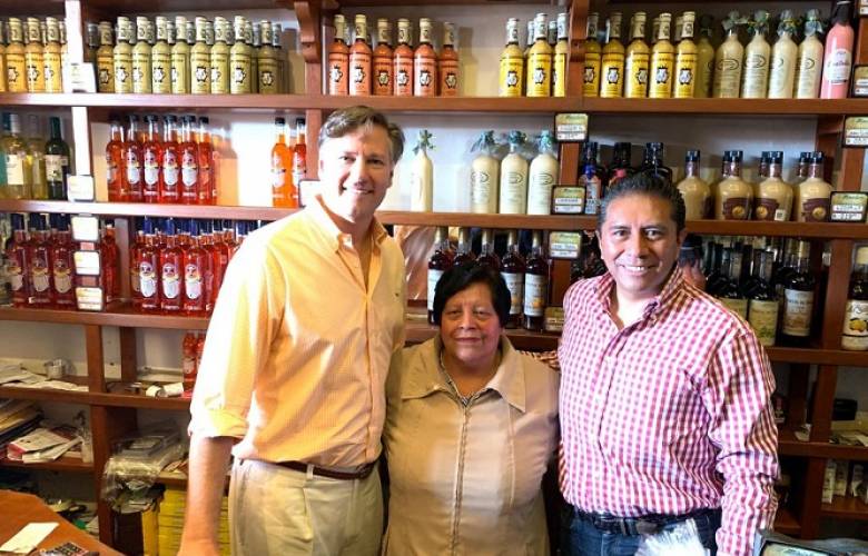 Alcalde de toluca y embajador de eu en méxico recorren la feria y festival internacional alfeñique toluca 2019