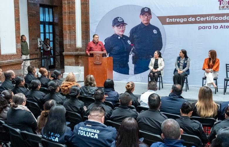 Ricardo Moreno profesionaliza al servicio público: Más de 200 trabajadores capacitados para atender violencia de género 