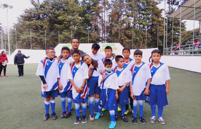 Crece equipo de fútbol adaptado del Estado de México 