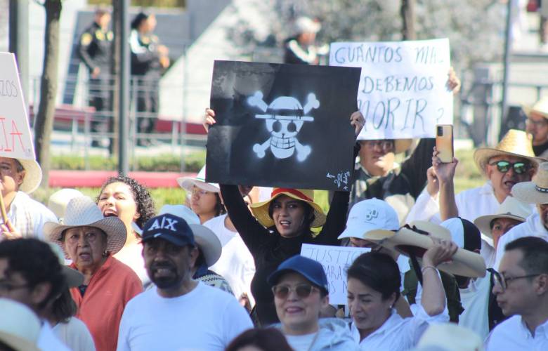 Marchó el Movimiento del Sombrero y ciudadanía inconforme en Toluca contra la violencia y la injusticia