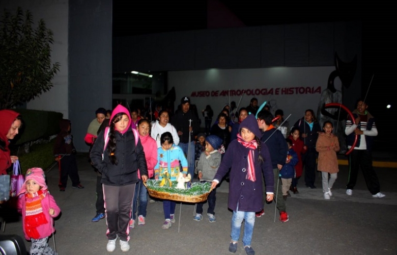 Noche de museos navideña congrega a familias mexiquenses